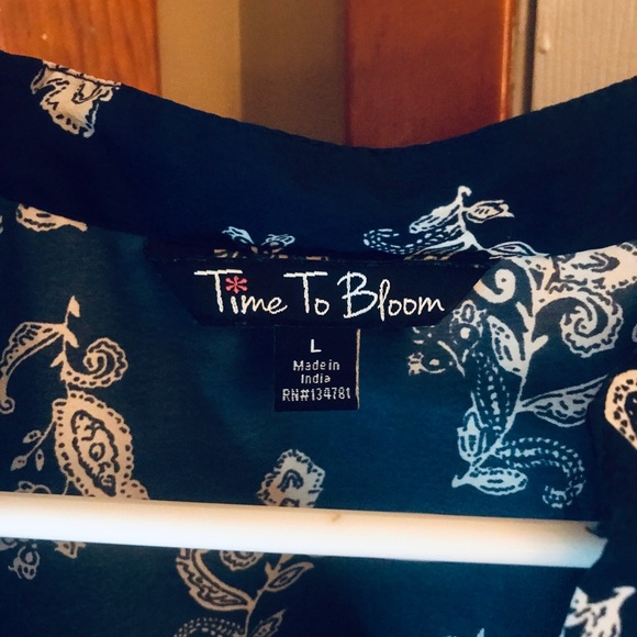 T-shirt dress - Picture 2 of 3